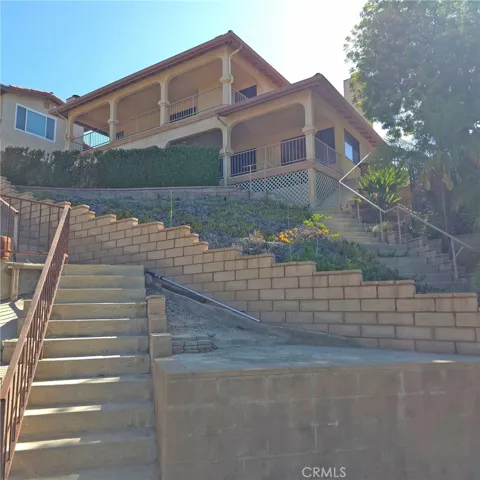 photo from neighbor steps