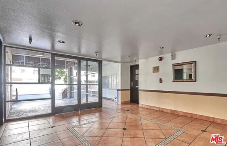 435 S Virgil Avenue 113, Los Angeles, California 90020