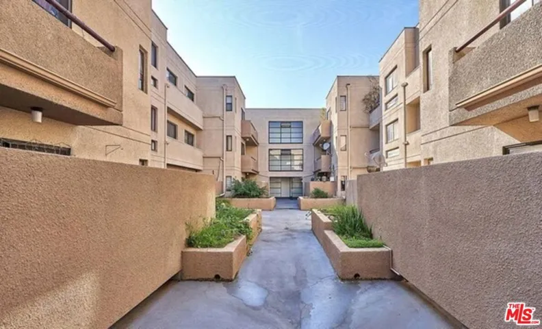 435 S Virgil Avenue 113, Los Angeles, California 90020