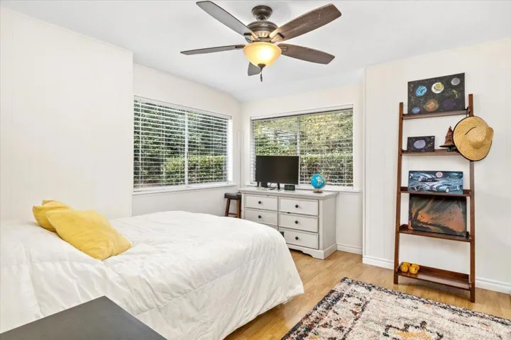 3rd Bedroom w/Backyard View