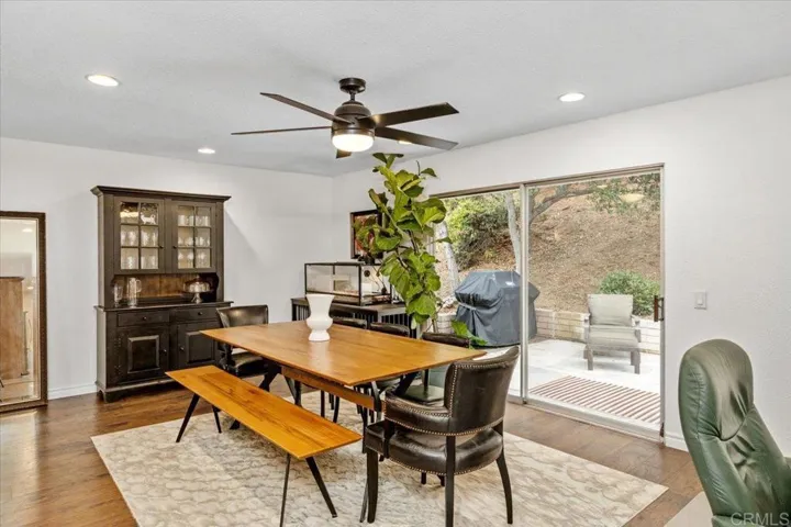 Dining Room w/Backyard Access