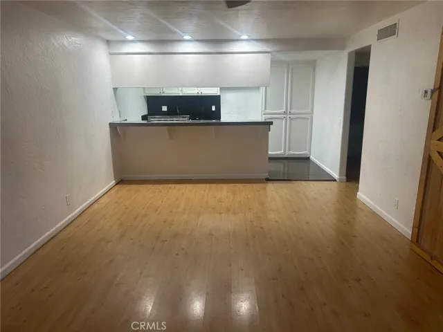 Kitchen/ Living Room