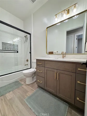 Guest bath 1