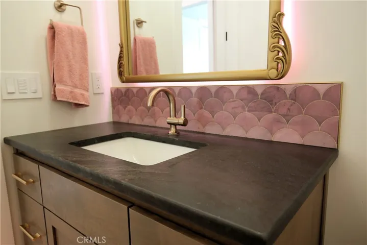 Powder room
