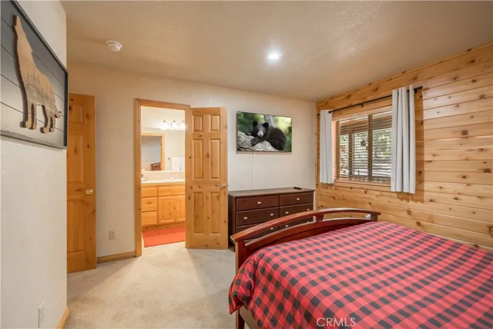 166 N Teakwood Drive, Big Bear Lake, California 92315