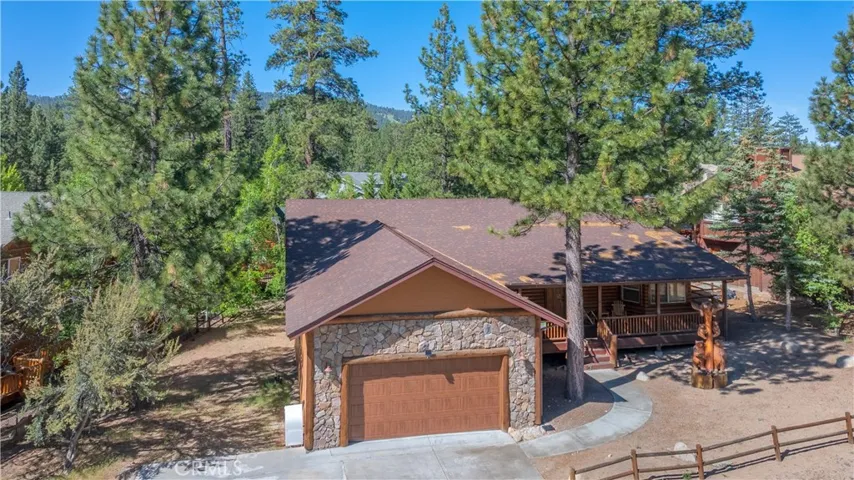 166 N Teakwood Drive, Big Bear Lake, California 92315