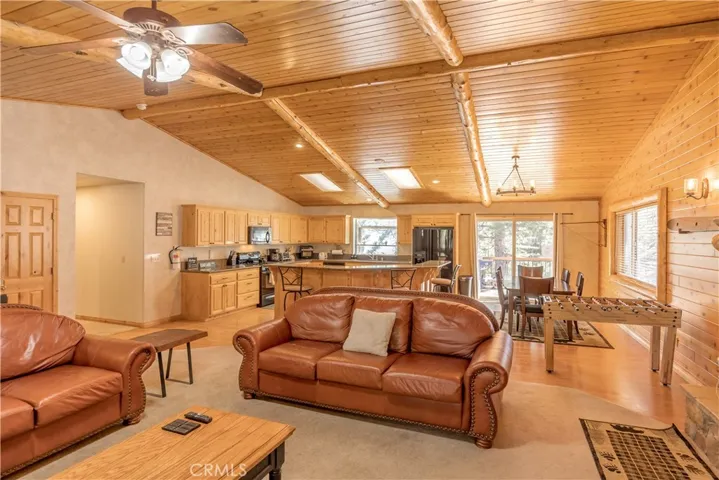 166 N Teakwood Drive, Big Bear Lake, California 92315