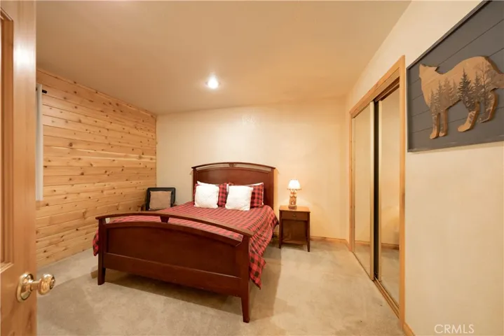 166 N Teakwood Drive, Big Bear Lake, California 92315