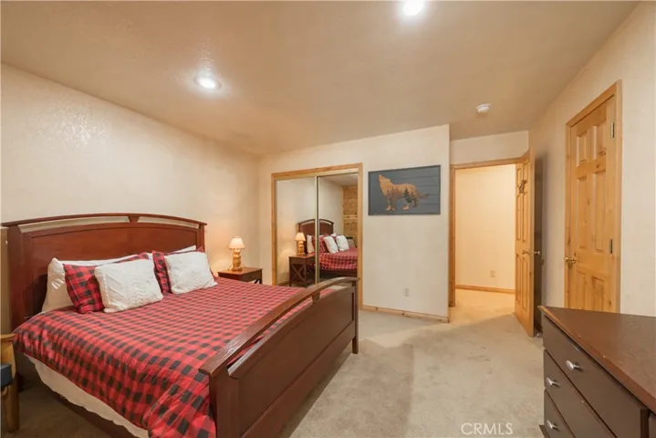 166 N Teakwood Drive, Big Bear Lake, California 92315