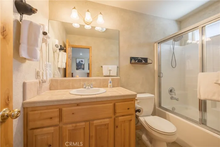 166 N Teakwood Drive, Big Bear Lake, California 92315