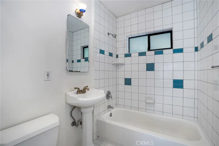 15201 Spinning Avenue, Gardena, California 90249