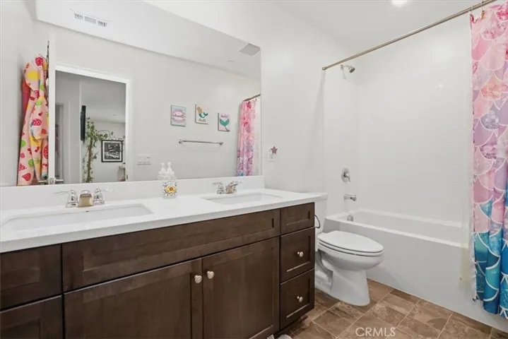Upstairs Hallway Bathroom