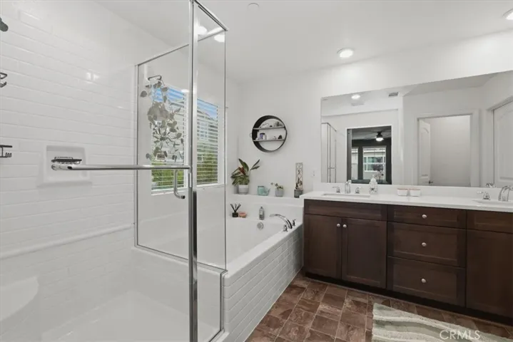 Primary Bedroom Suite Bathroom