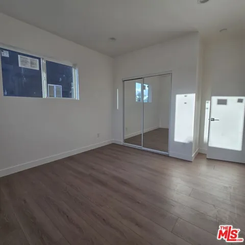 10829 Peach Grove Street 1, North Hollywood, California 91601