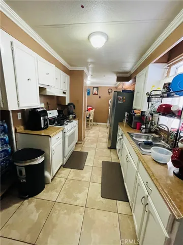 17400 Valley Boulevard 95, Fontana, California 92335