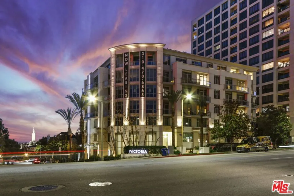 Award-Winning Apartment Commun