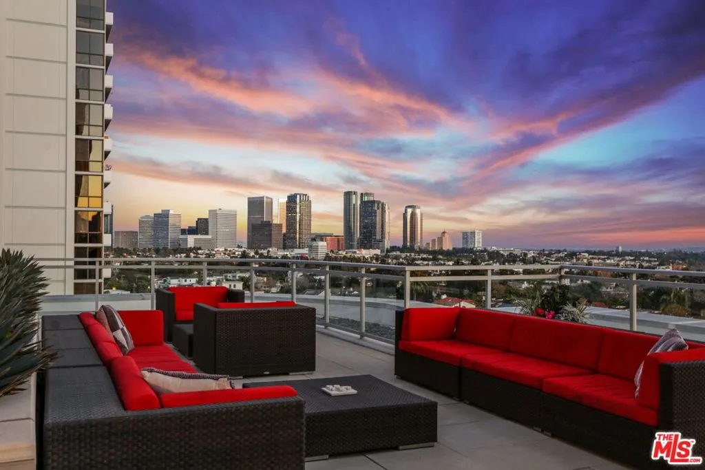 Roof patio with stunning views