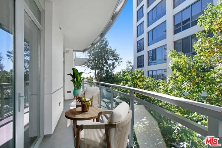 Balcony off LR & bedroom
