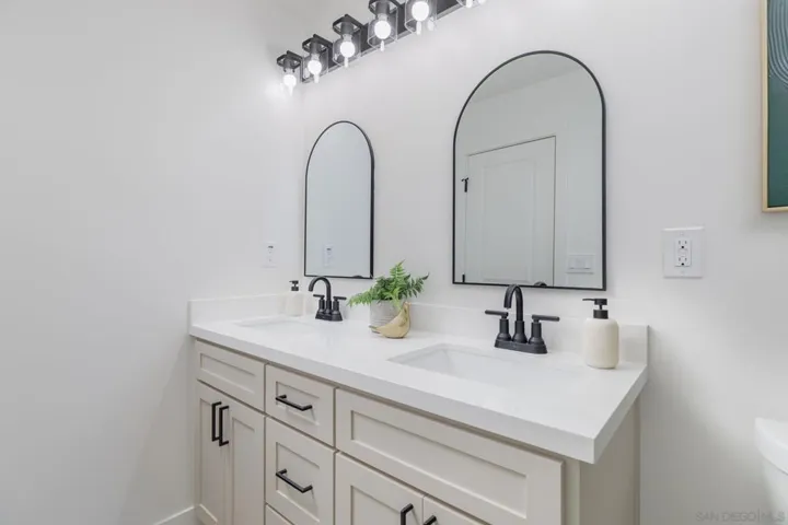 5703 Michael, San Diego, California 92105