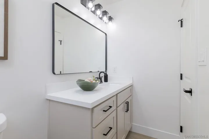 5703 Michael, San Diego, California 92105