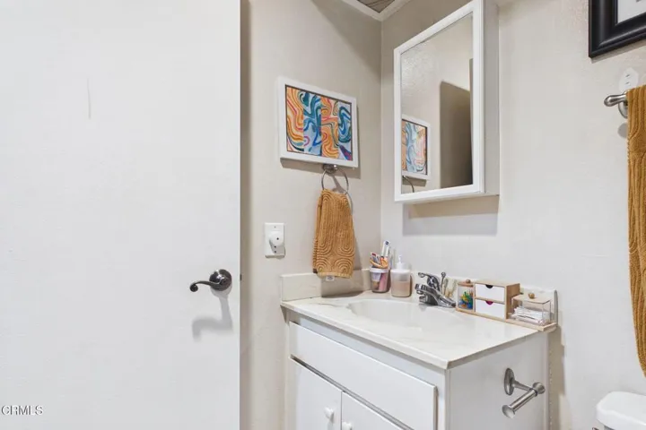 27-web-or-mls-UpmarketMedia_23Mission23-