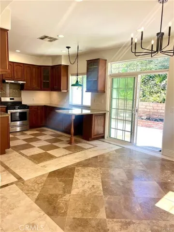 25292 De Salle, Laguna Hills, California 92653