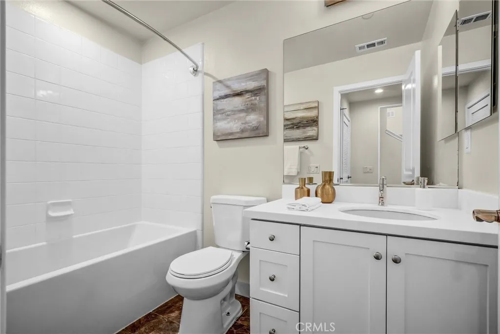second floor full bath