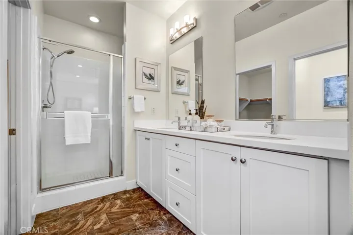 primary bedroom bath with double vanity