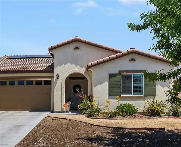 419 Poplar Hill, San Jacinto, California 92583