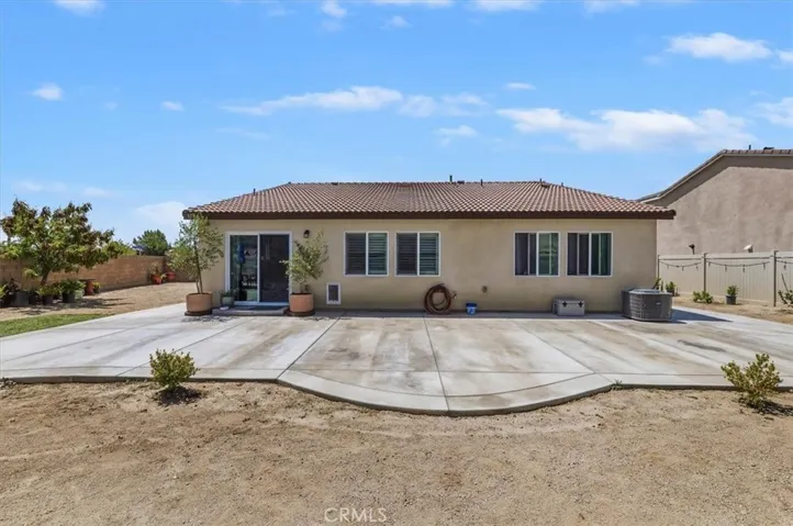 419 Poplar Hill, San Jacinto, California 92583