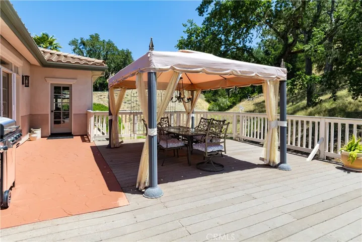 9905 Corriente, Atascadero, California 93422