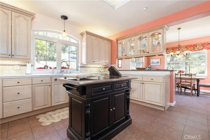 9905 Corriente, Atascadero, California 93422