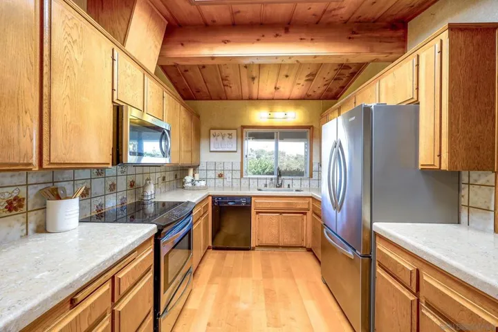 , Vista, California 92084