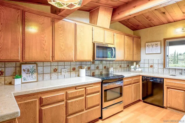 , Vista, California 92084