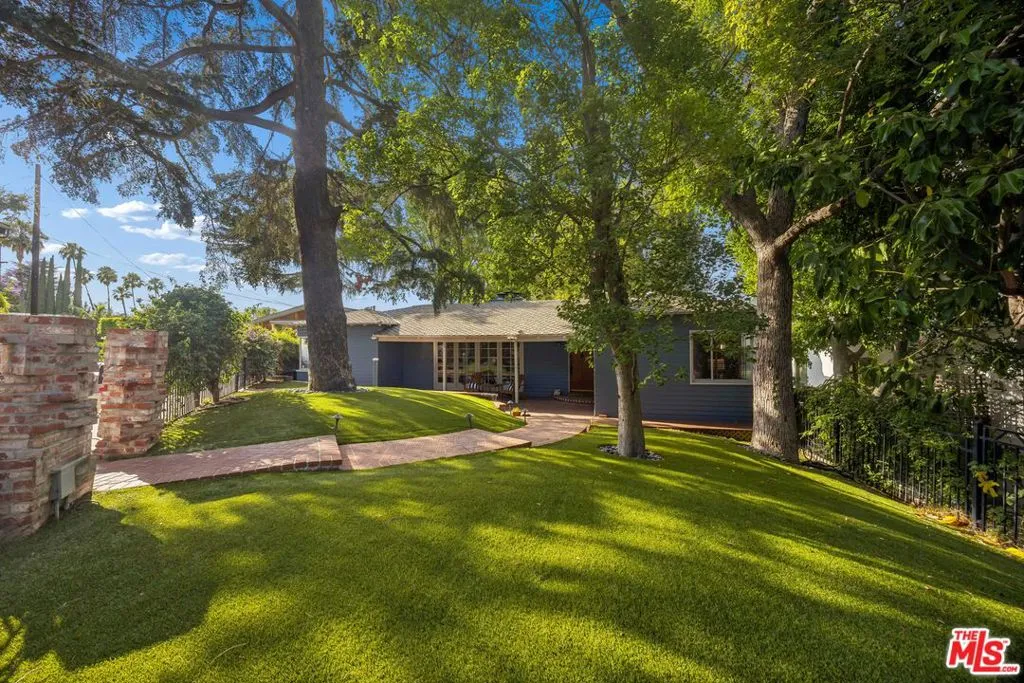 11325 Sunshine Terrace, Studio City, California 91604 — photo 4