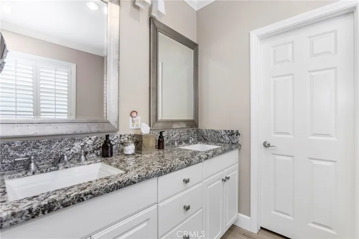 302 Canoe Pond, Costa Mesa, California 92627