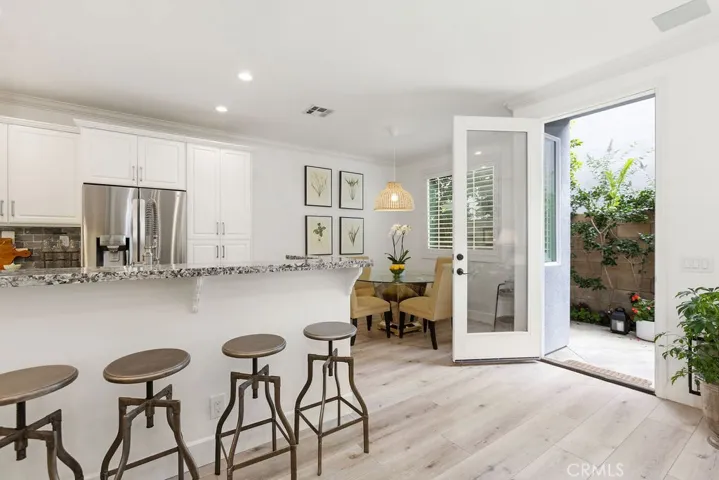 302 Canoe Pond, Costa Mesa, California 92627