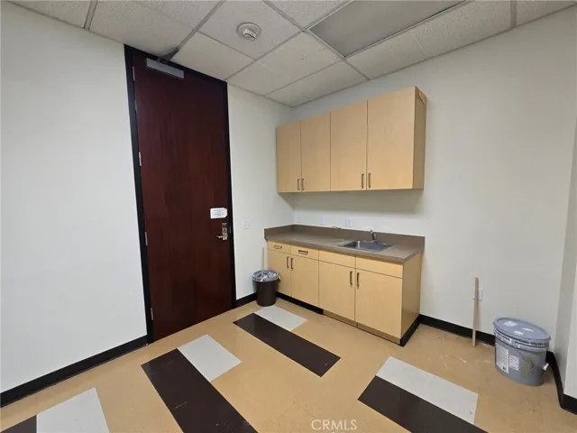 3401 Centre Lake Drive 550, Ontario, California 91761
