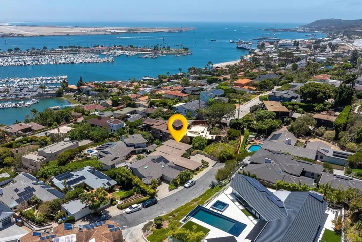 711 Aramda, San Diego, California 92106