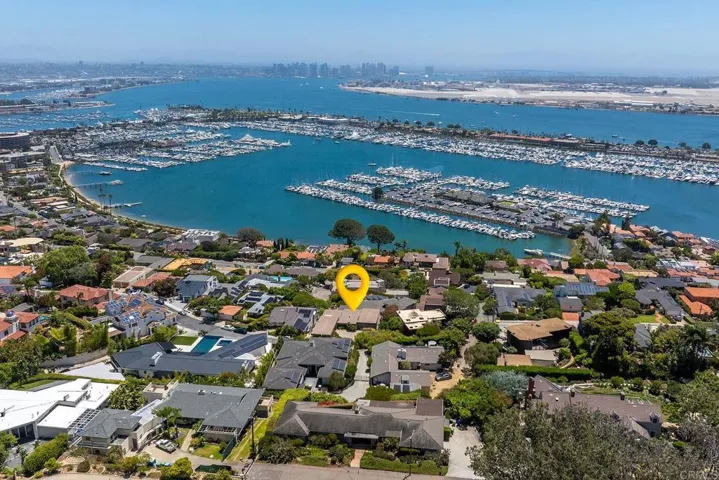 711 Aramda, San Diego, California 92106