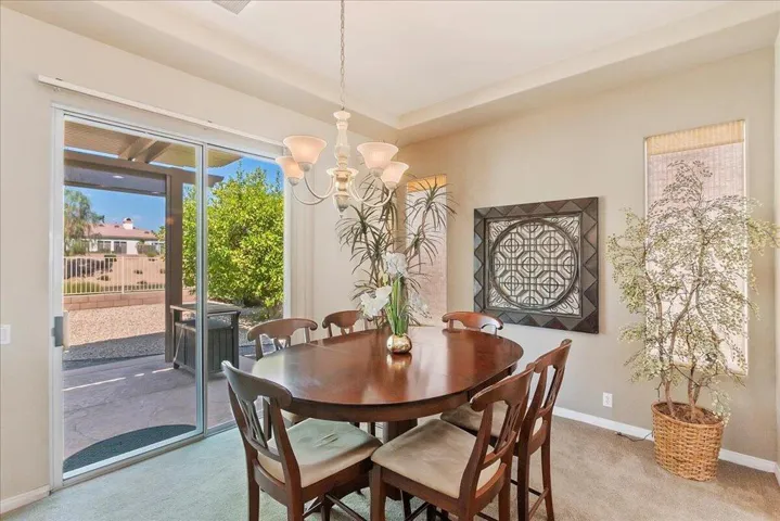 08-Dining Area