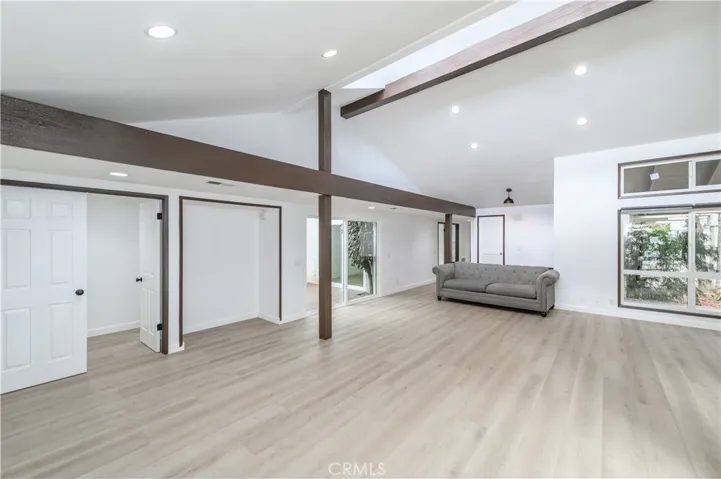 5016 Paseo De Vega, Irvine, California 92603