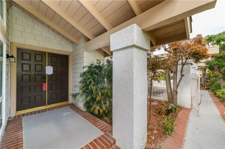 5016 Paseo De Vega, Irvine, California 92603