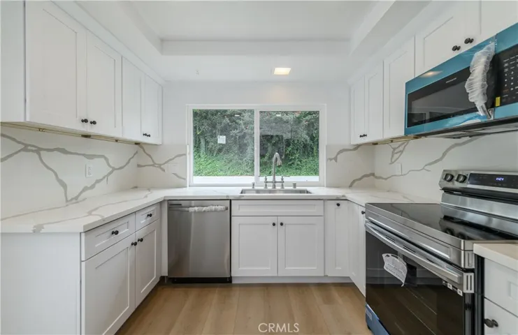 5016 Paseo De Vega, Irvine, California 92603