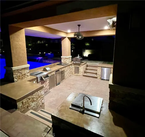BBQ Area Pizza Oven, 2 Wine Coolers, Sink, Ice Maker