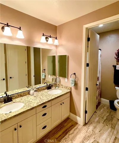 Jack & Jill Double Sinks