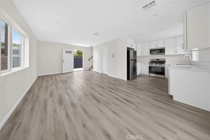 14831 Nordhoff Street, Panorama City, California 91402