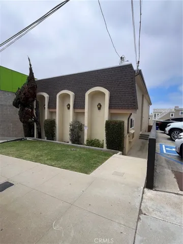 2121 PCH Front 1