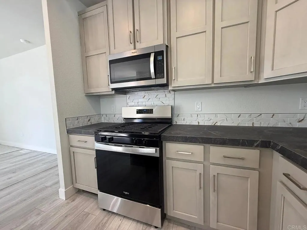 1499 Old Mountain Avenue 16, San Jacinto, California 92583 — photo 4