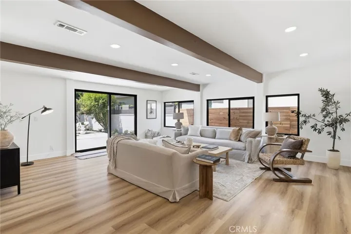 4529 Pepperwood Avenue, Long Beach, California 90808